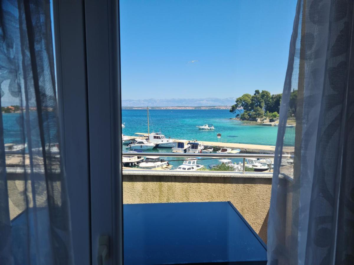 Apartmani Junto Preko Dış mekan fotoğraf