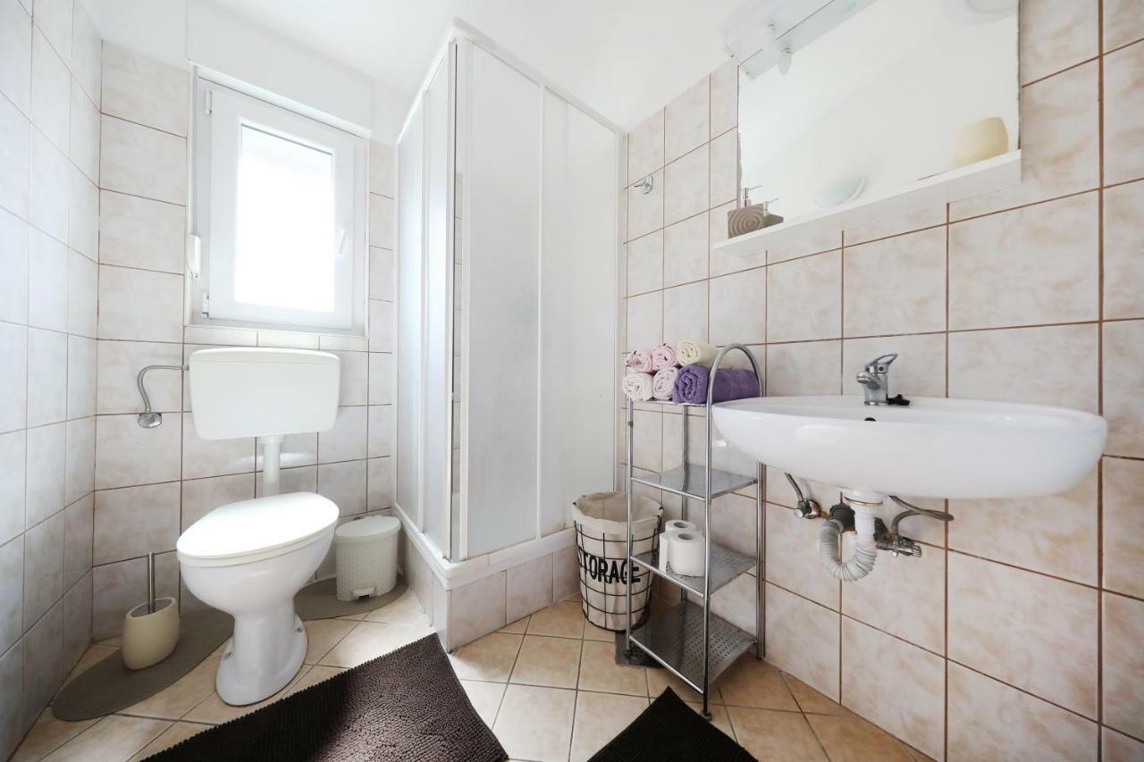 Apartmani Junto Preko Dış mekan fotoğraf